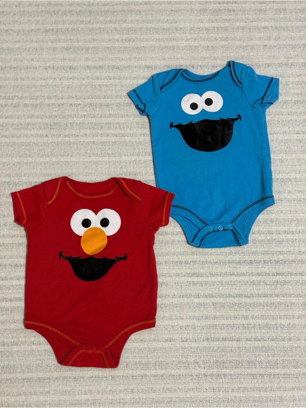 Sesame Street Elmo & Cookie Monster Character Baby One-Piece Bodysuits 6-9 mos